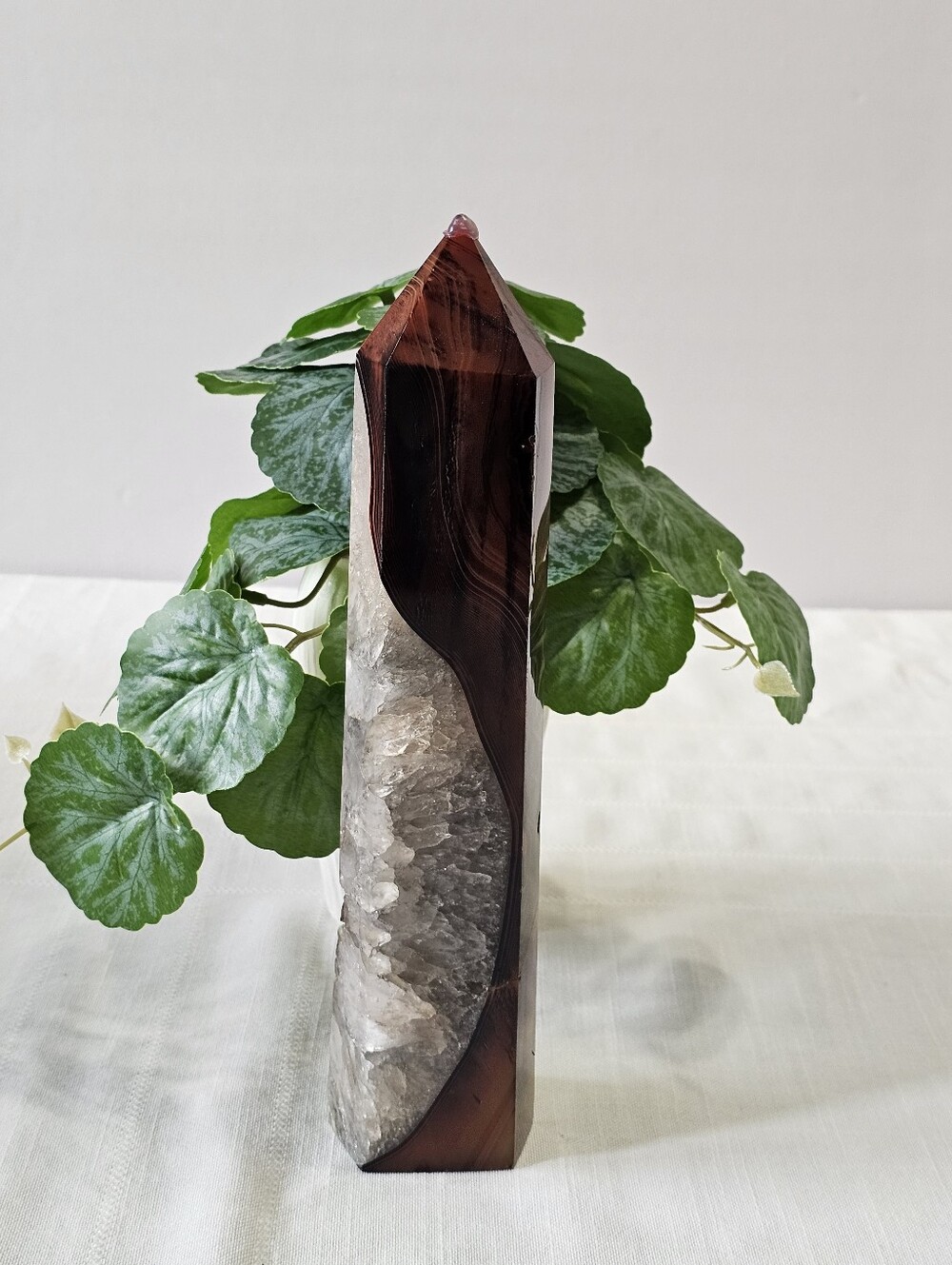 Sardonyx Crystal Point Tower
